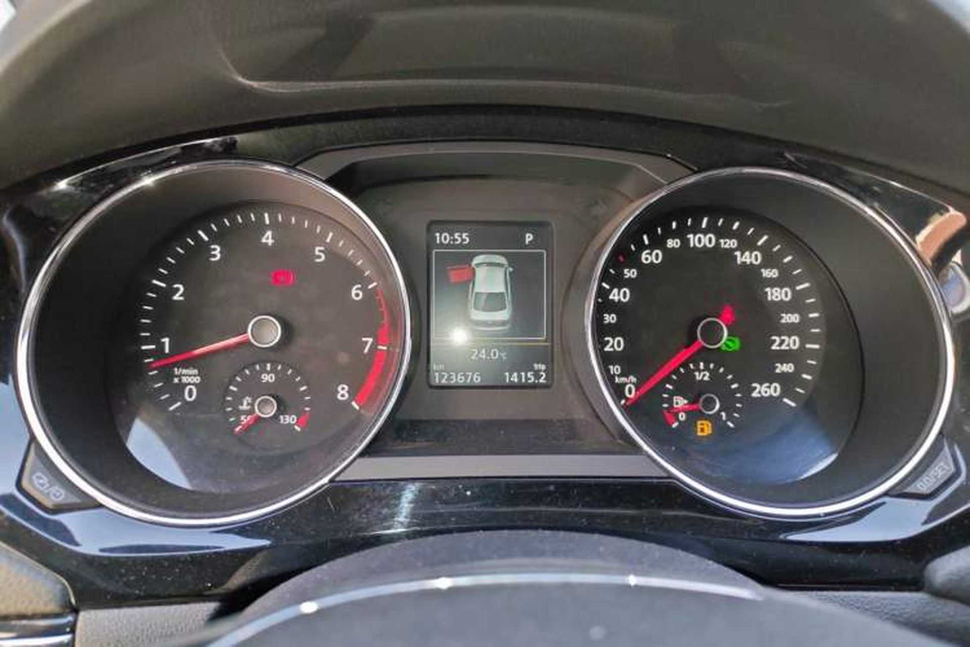 Used Volkswagen Sagitar 2018 280TSI DSG Luxury Model Instrument Cluster