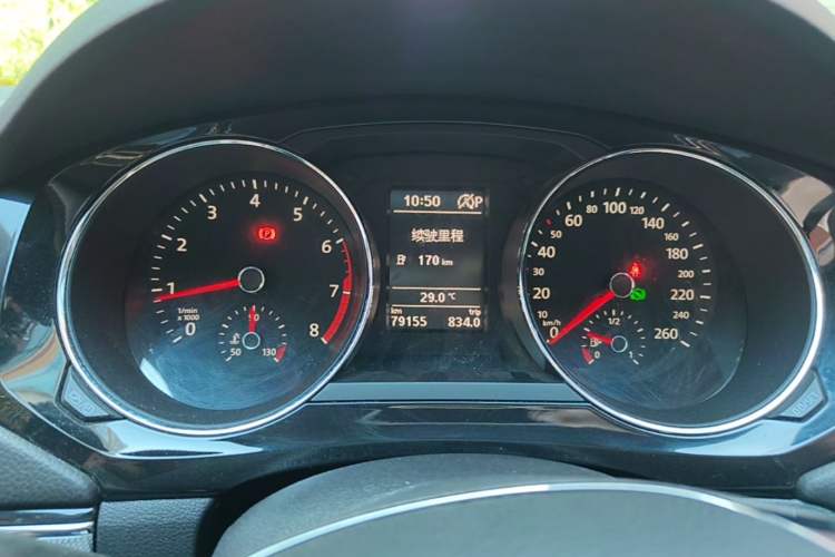 Used Volkswagen Sagitar 2018 280TSI DSG Ignite Edition Instrument Cluster