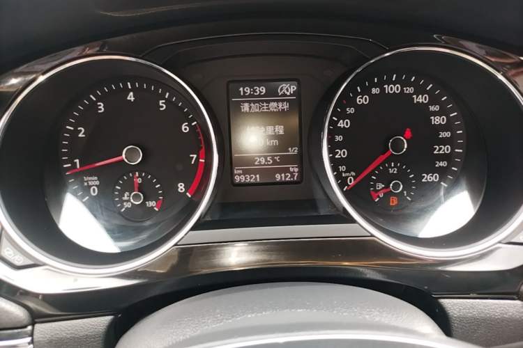 Used Volkswagen Sagitar 2018 280TSI DSG Ignite Edition Instrument Cluster