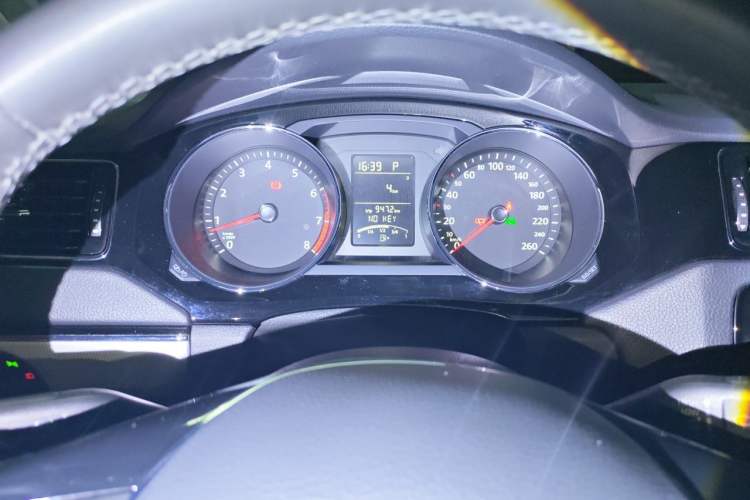 Used Volkswagen Sagitar 2018 1.6L Automatic Comfort Model Instrument Cluster