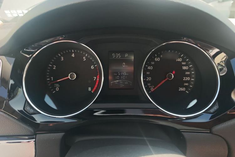 Used Volkswagen Sagitar 2018 1.6L Automatic Comfort Model Instrument Cluster