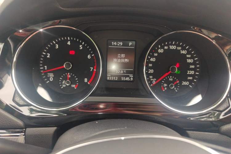 Used Volkswagen Sagitar 2018 280TSI DSG Ignite Edition Instrument Cluster