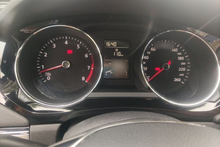 Used Volkswagen Sagitar 2018 1.6L Manual Comfort Model Instrument Cluster