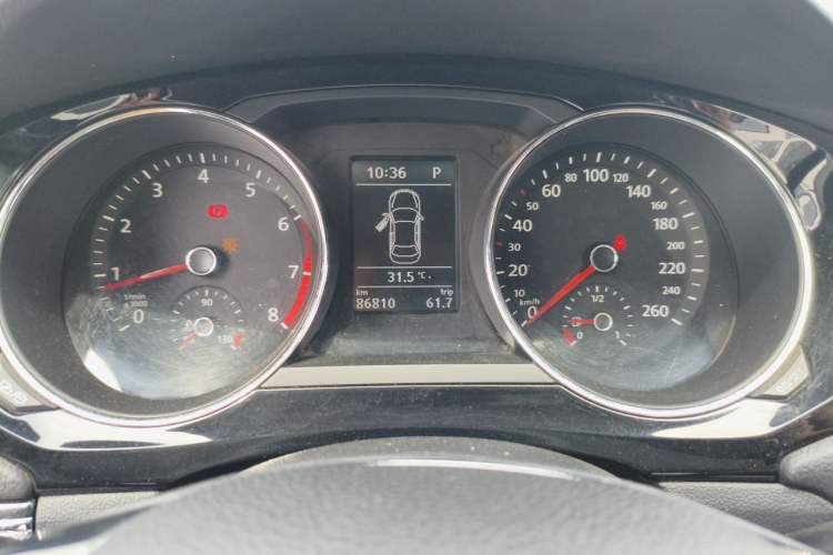 Used Volkswagen Sagitar 2018 280TSI DSG Comfort Model Instrument Cluster