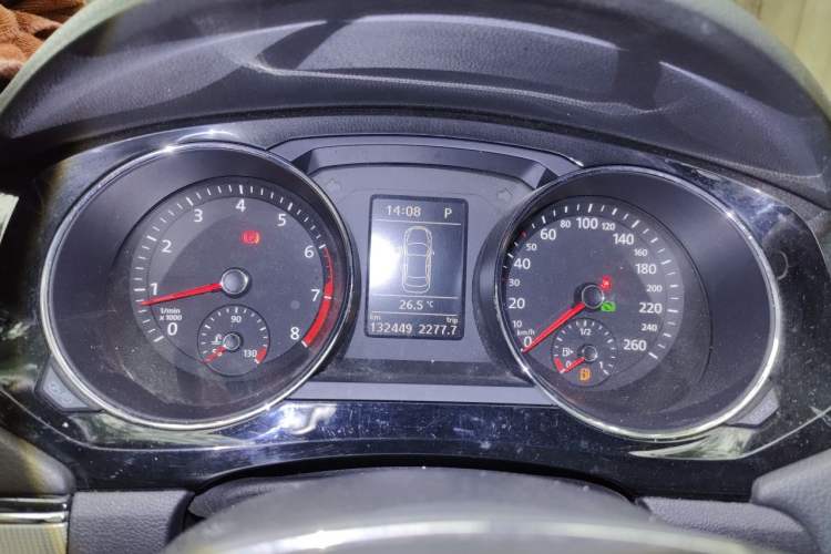 Used Volkswagen Sagitar 2018 280TSI DSG Ignite Edition Instrument Cluster