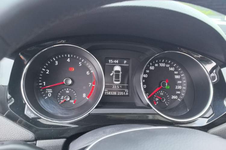 Used Volkswagen Sagitar 2018 280TSI DSG Ignite Edition Instrument Cluster