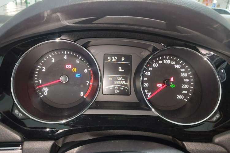 Used Volkswagen Sagitar 2018 1.6L Automatic Comfort Model Instrument Cluster