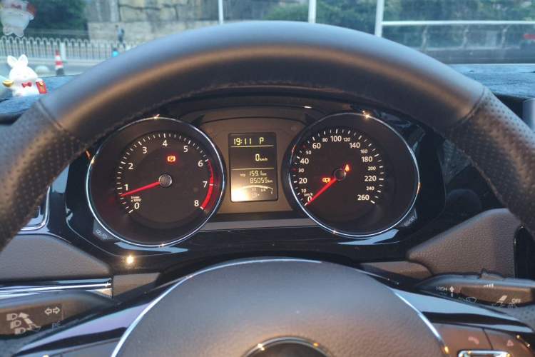 Used Volkswagen Sagitar 2018 1.6L Automatic Comfort Model Instrument Cluster