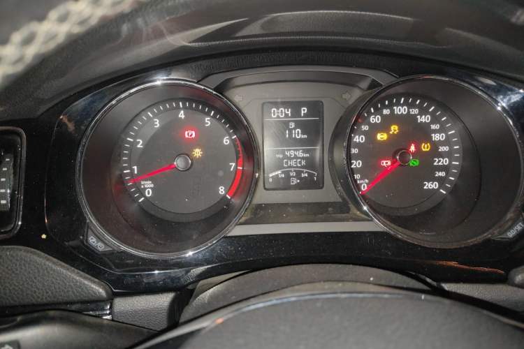 Used Volkswagen Sagitar 2018 1.6L Automatic Comfort Model Instrument Cluster