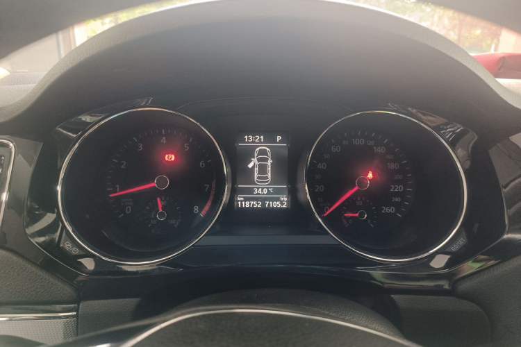 Used Volkswagen Sagitar 2018 280TSI DSG Ignite Edition Instrument Cluster