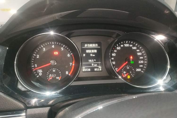 Used Volkswagen Sagitar 2018 280TSI DSG Comfort Model Instrument Cluster