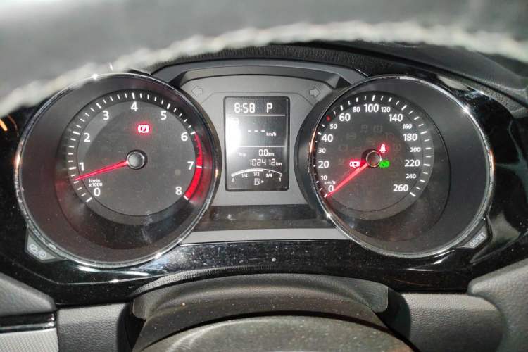 Used Volkswagen Sagitar 2018 1.6L Automatic Comfort Model Instrument Cluster