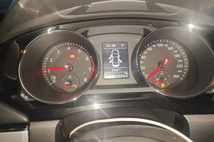 Used Volkswagen Sagitar 2018 280TSI DSG Comfort Model Instrument Cluster