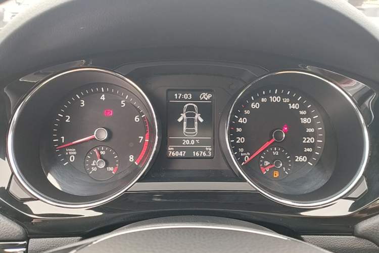 Used Volkswagen Sagitar 2018 280TSI DSG Comfort Model Instrument Cluster
