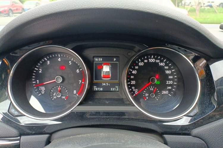 Used Volkswagen Sagitar 2018 280TSI DSG Luxury Model Instrument Cluster