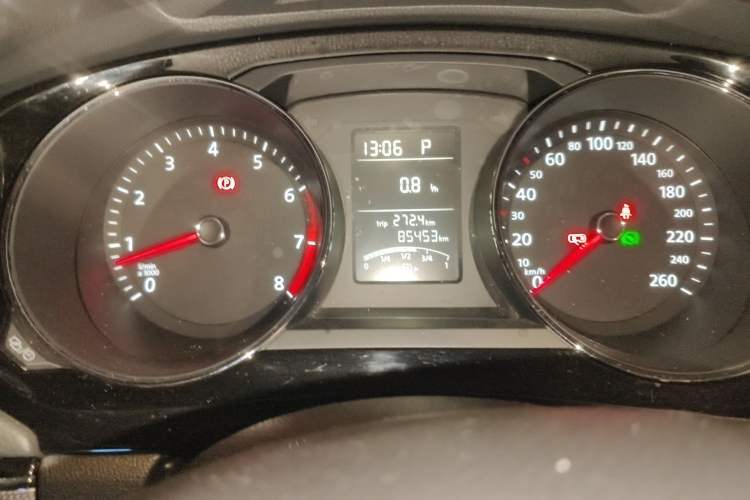 Used Volkswagen Sagitar 2018 1.6L Automatic Comfort Model Instrument Cluster