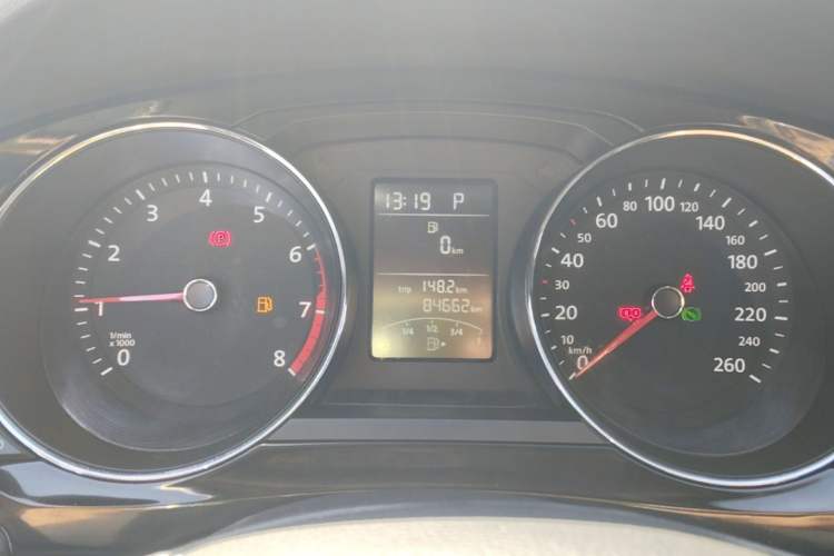 Used Volkswagen Sagitar 2018 1.6L Automatic Comfort Model Instrument Cluster