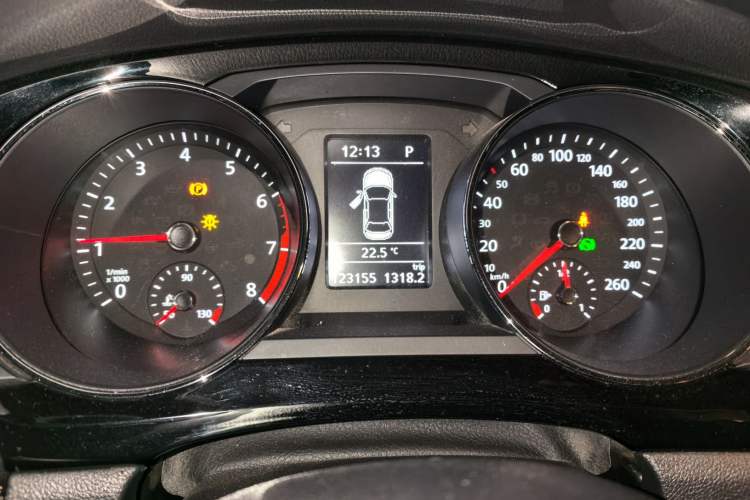 Used Volkswagen Sagitar 2018 180TSI DSG Prestige Edition Instrument Cluster