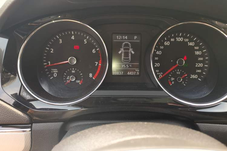 Used Volkswagen Sagitar 2018 280TSI DSG Ignite Edition Instrument Cluster