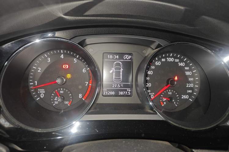 Used Volkswagen Sagitar 2018 280TSI DSG Ignite Edition Instrument Cluster