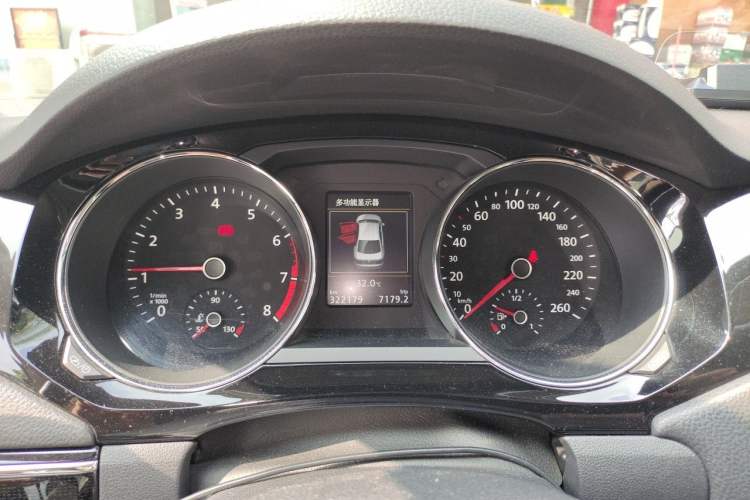 Used Volkswagen Sagitar 2018 280TSI DSG Luxury Model Instrument Cluster