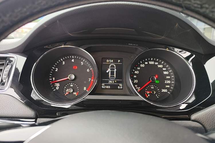 Used Volkswagen Sagitar 2018 280TSI DSG Ignite Edition Instrument Cluster