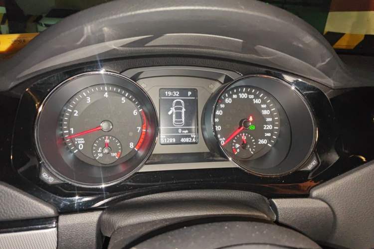 Used Volkswagen Sagitar 2018 180TSI DSG Prestige Edition Instrument Cluster