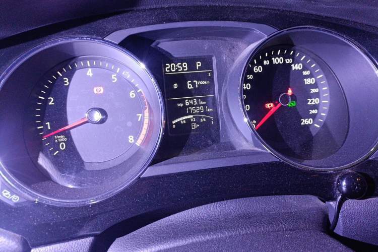 Used Volkswagen Sagitar 2018 1.6L Automatic Comfort Model Instrument Cluster