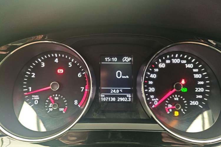 Used Volkswagen Sagitar 2018 280TSI DSG Comfort Model Instrument Cluster