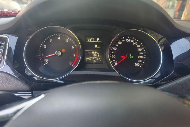 Used Volkswagen Sagitar 2018 1.6L Automatic Comfort Model Instrument Cluster