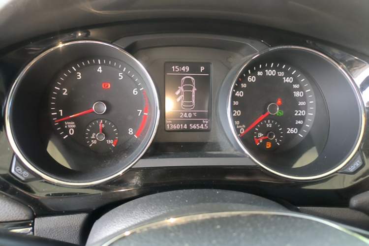 Used Volkswagen Sagitar 2018 280TSI DSG Comfort Model Instrument Cluster