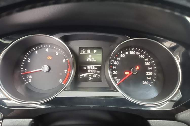 Used Volkswagen Sagitar 2018 1.6L Automatic Comfort Model Instrument Cluster