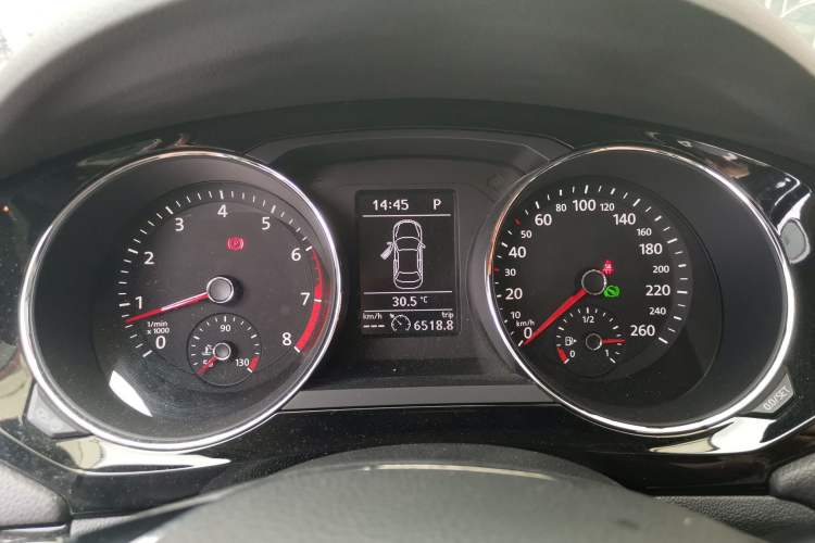 Used Volkswagen Sagitar 2018 280TSI DSG Ignite Edition Instrument Cluster