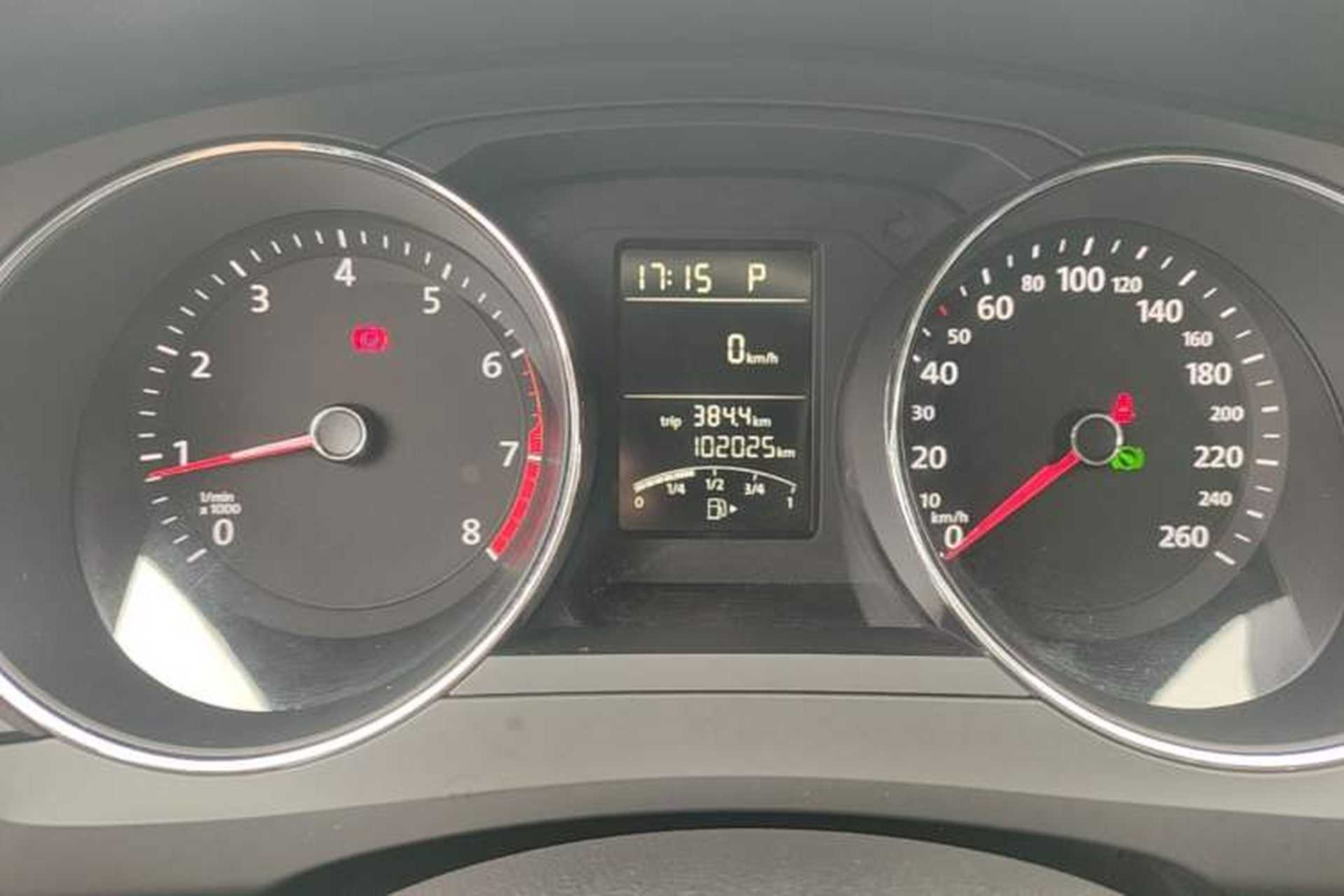 Used Volkswagen Sagitar 2018 1.6L Automatic Fashion Model Instrument Cluster
