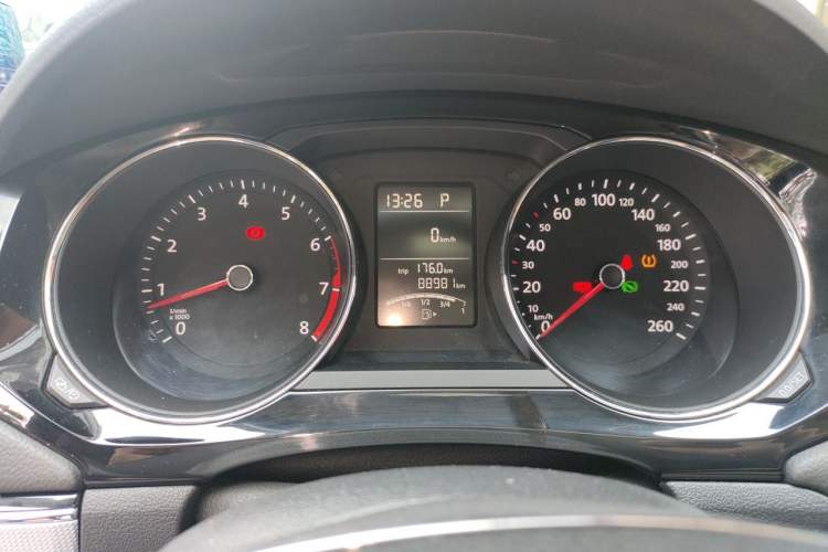 Used Volkswagen Sagitar 2018 1.6L Automatic Comfort Model Instrument Cluster