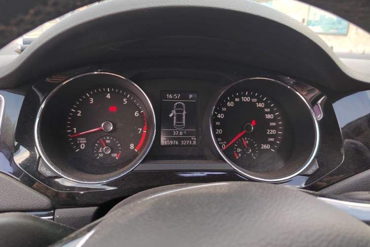 Used Volkswagen Sagitar 2018 180TSI DSG Prestige Edition Instrument Cluster