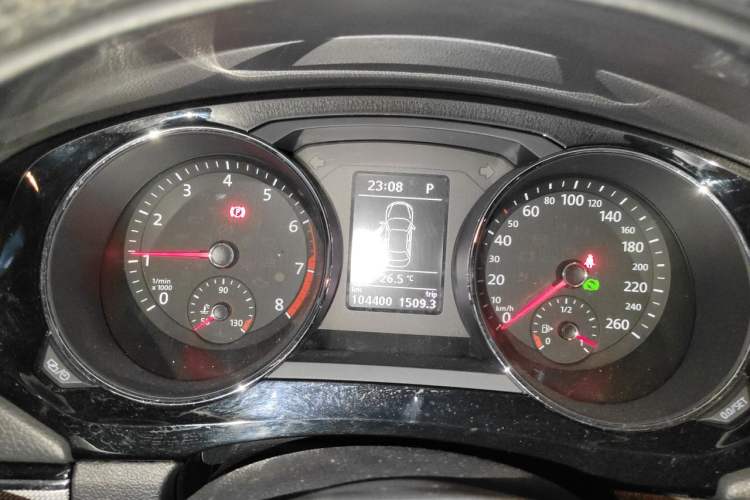 Used Volkswagen Sagitar 2018 180TSI DSG Prestige Edition Instrument Cluster