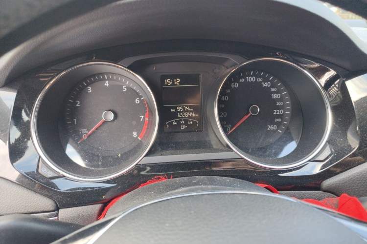 Used Volkswagen Sagitar 2018 1.6L Automatic Comfort Model Instrument Cluster