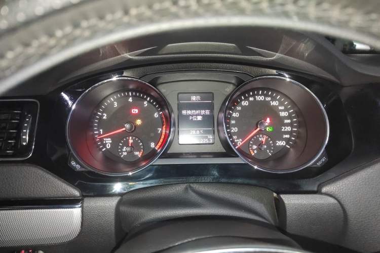 Used Volkswagen Sagitar 2018 280TSI DSG Ignite Edition Instrument Cluster