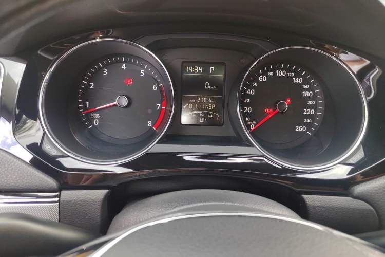 Used Volkswagen Sagitar 2018 1.6L Automatic Comfort Model Instrument Cluster