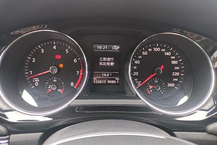 Used Volkswagen Sagitar 2018 180TSI DSG Prestige Edition Instrument Cluster