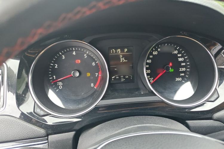 Used Volkswagen Sagitar 2018 1.6L Automatic Comfort Model Instrument Cluster