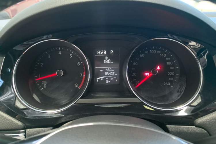 Used Volkswagen Sagitar 2018 1.6L Automatic Comfort Model Instrument Cluster