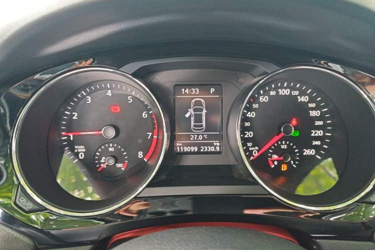 Used Volkswagen Sagitar 2018 180TSI DSG Prestige Edition Instrument Cluster