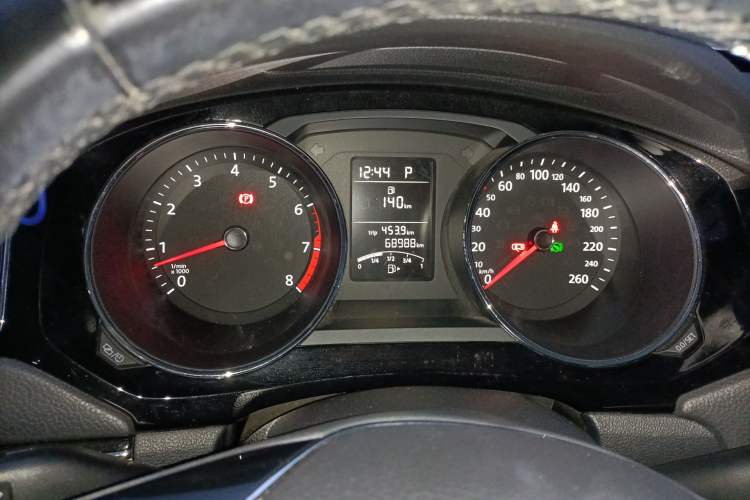 Used Volkswagen Sagitar 2018 1.6L Automatic Comfort Model Instrument Cluster