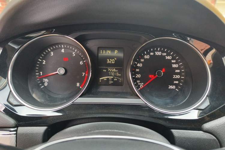 Used Volkswagen Sagitar 2018 1.6L Automatic Comfort Model Instrument Cluster