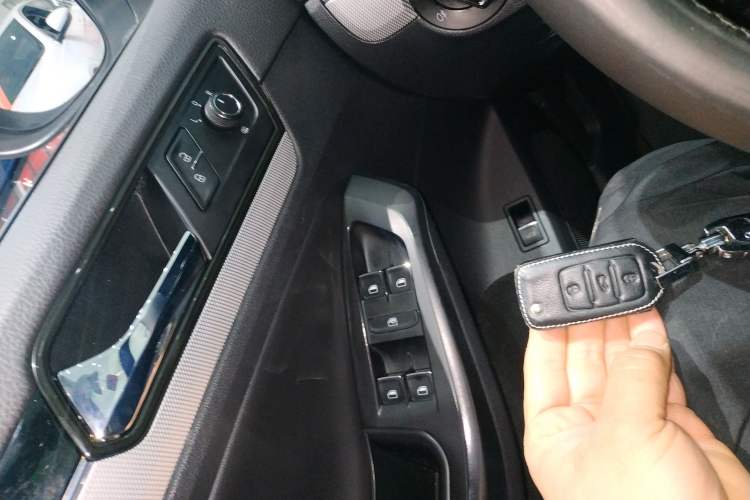 Used Volkswagen Sagitar 2018 280TSI DSG Ignite Edition Interior 1
