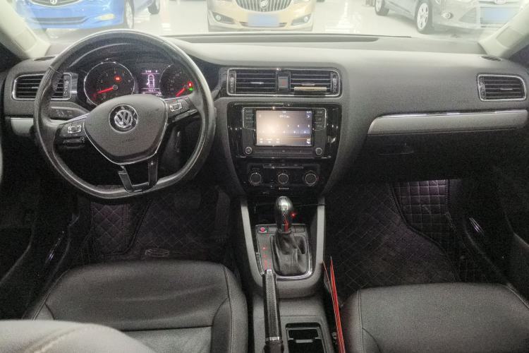 Used Volkswagen Sagitar 2018 280TSI DSG Ignite Edition Interior 2