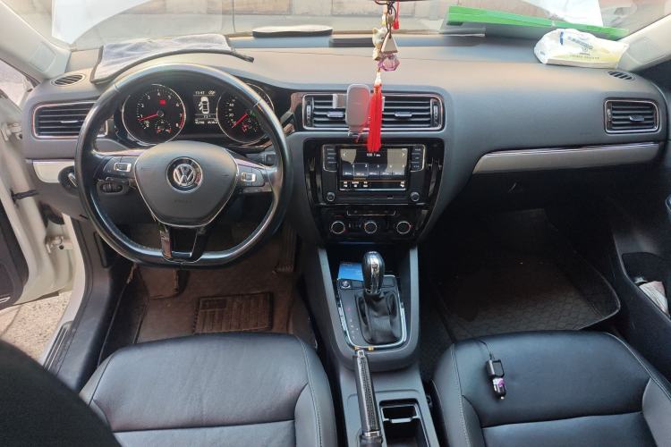 Used Volkswagen Sagitar 2018 280TSI DSG Ignite Edition Interior 2