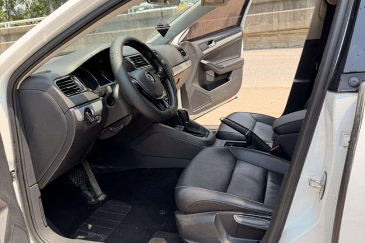 Used Volkswagen Sagitar 2018 280TSI DSG Comfort Model Interior 2